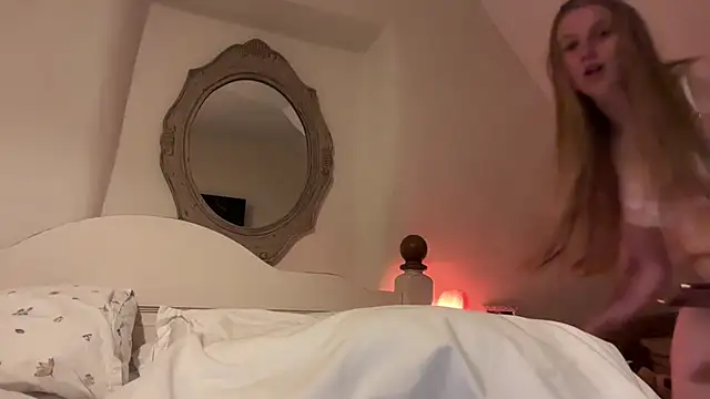 Ella-82 online show from 06.11.26