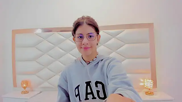 MiaQueen021 online show from 01.20.25