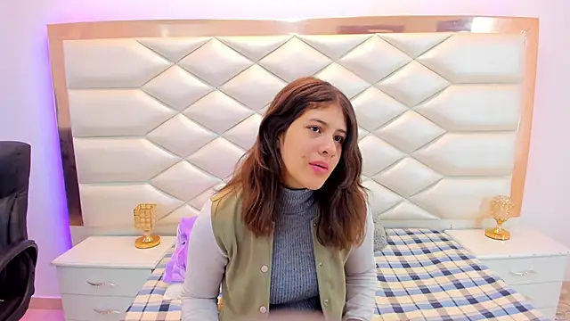 MiaQueen021 online show from 02.07.25