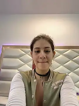 MiaQueen021 online show from 02.07.25