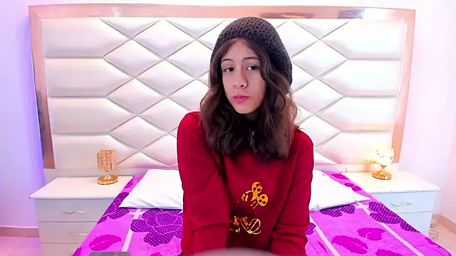 MiaQueen021 online show from 02.08.25