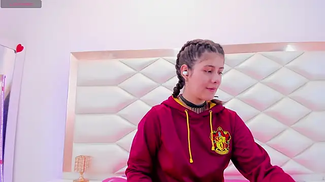 MiaQueen021 online show from 03.06.25