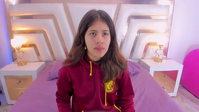 MiaQueen021 online show from 03.15.25