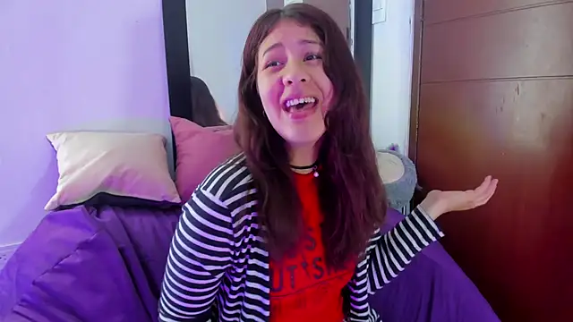 MiaQueen021 online show from 09.19.25