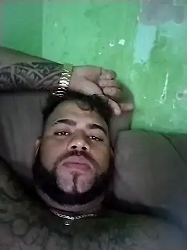 Snapshot of safado0027 chatting on 10.25.25 safado0027 online show from 10.25.25