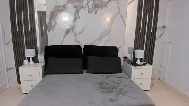 Kim Lennon online show from 09.25.25