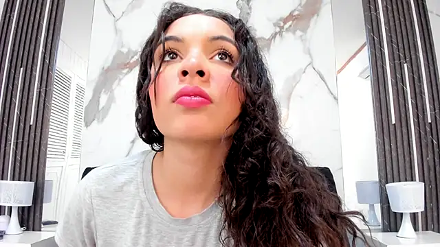 Kim Lennon online show from 09.27.25