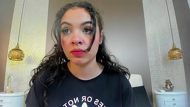 Kim Lennon online show from 10.12.25