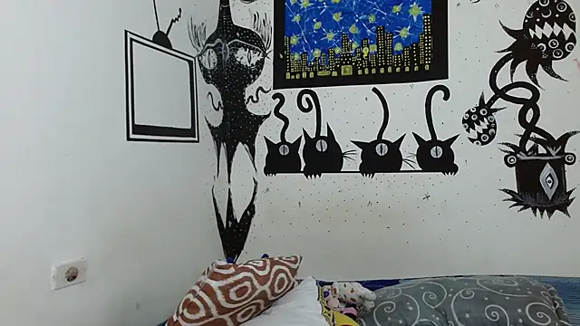 Snapshot of boysLittle chatting on 10.14.25 boysLittle online show from 10.14.25