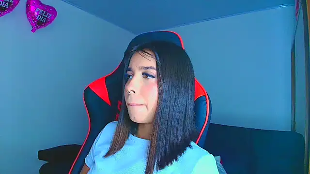 Snapshot of Rousse_violett chatting on 10.07.25 Rousse violett online show from 10.07.25