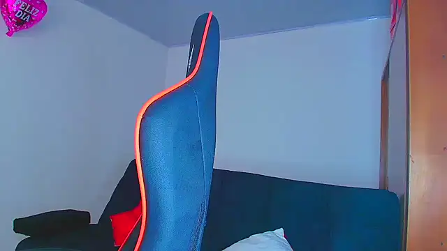 Snapshot of Rousse_violett chatting on 10.09.25 Rousse violett online show from 10.09.25