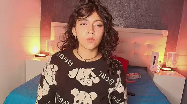 Snapshot of gabriela_cortez chatting on 02.08.25 gabriela cortez online show from 02.08.25