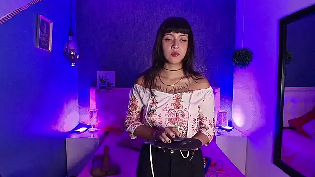 Snapshot of gabriela_cortez chatting on 03.21.25 gabriela cortez online show from 03.21.25