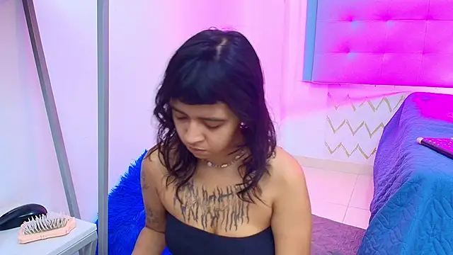 Snapshot of gabriela_cortez chatting on 09.09.25 gabriela cortez online show from 09.09.25