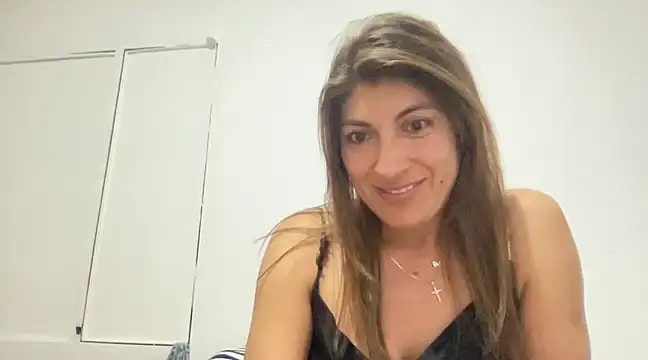 LunaBeya online show from 02.23.25