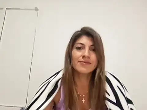 LunaBeya online show from 02.26.25