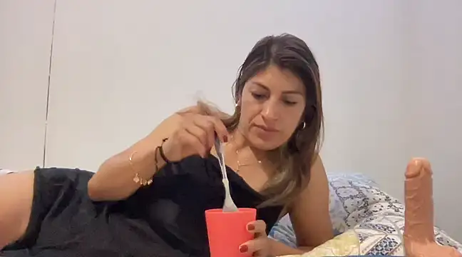 LunaBeya online show from 03.20.25