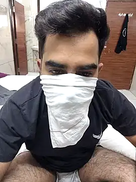 Snapshot of 13lusty chatting on 03.22.25 13lusty online show from 03.22.25