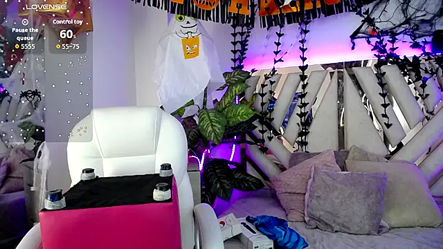 NyxAndria 1 online show from 10.18.25