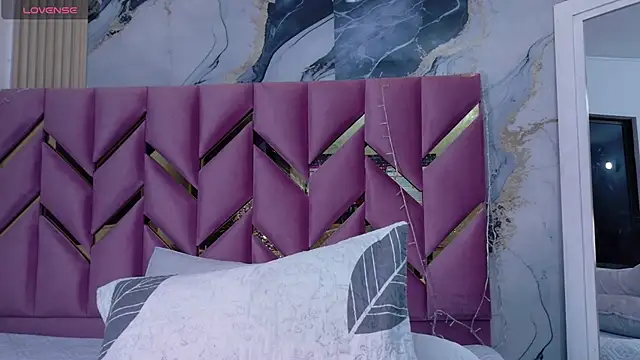 hotiergirl online show from 10.23.25