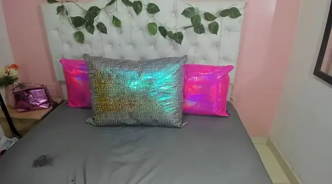 EmmySweett2 online show from 02.06.25