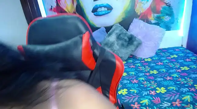 Maylin horny19 online show from 01.19.25