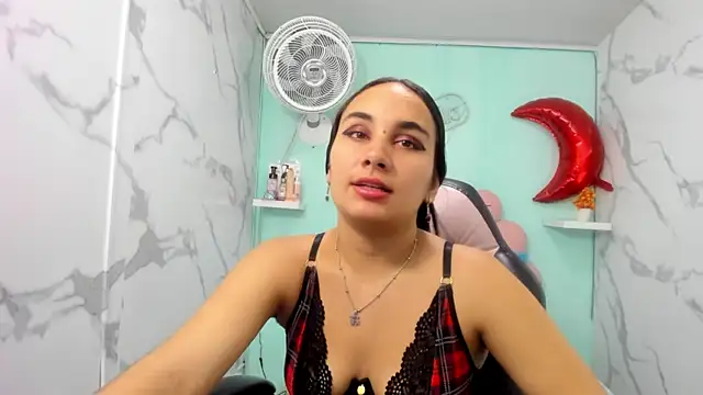 Maylin horny19 online show from 05.29.26