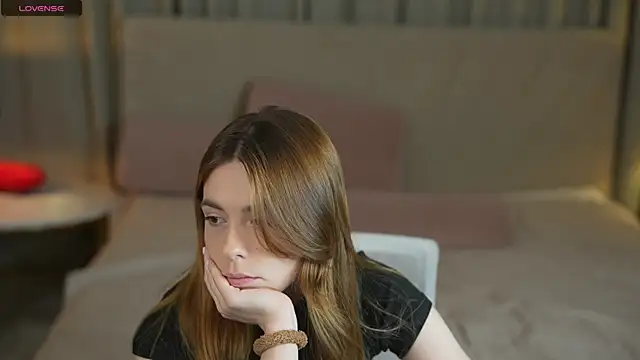 Lika Secret  online show from 09.23.25