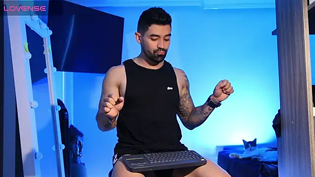 soymike1  online show from 01.13.25