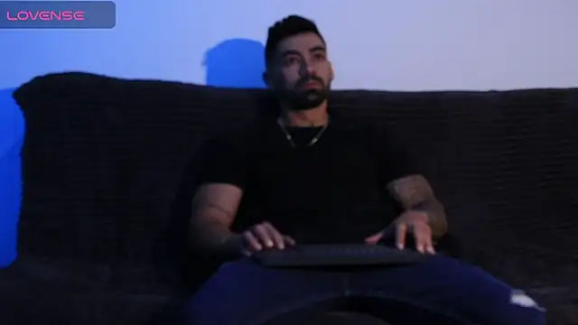 soymike1  online show from 01.24.25
