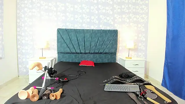 SalomeSimonz online show from 09.27.25