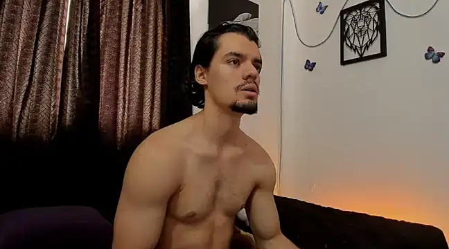 Snapshot of maxi_styles chatting on 01.09.25 maxi styles online show from 01.09.25