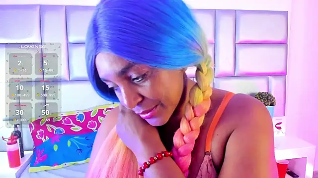 Snapshot of LovelyNickii chatting on 09.10.25 LovelyNickii online show from 09.10.25