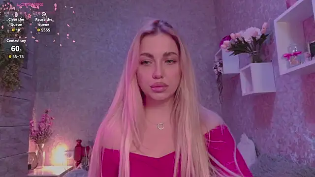 Mika Rayy online show from 10.10.25