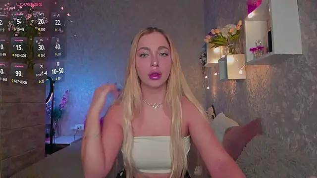 Mika Rayy online show from 11.27.25