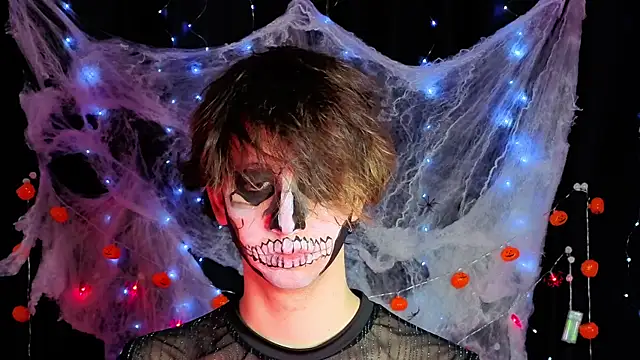 Snapshot of Timothy_Fox chatting on 10.29.25 Timothy Fox online show from 10.29.25