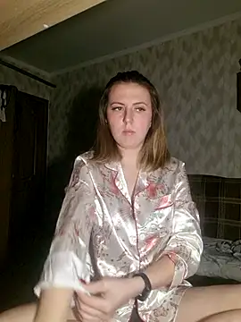 Snapshot of Melenka chatting on 03.10.25 Melenka online show from 03.10.25