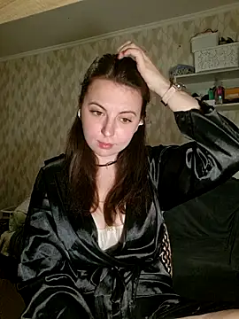 Melenka online show from 04.15.26