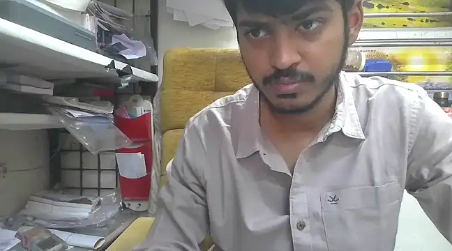 cute modell online show from 02.22.25