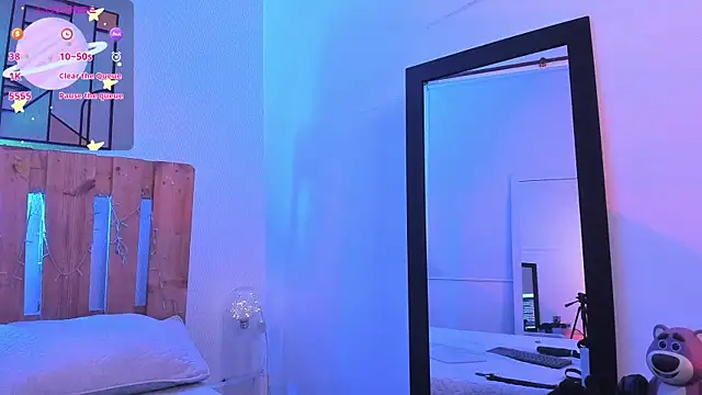 Snapshot of coral_jonesss chatting on 09.30.25 coral jonesss online show from 09.30.25