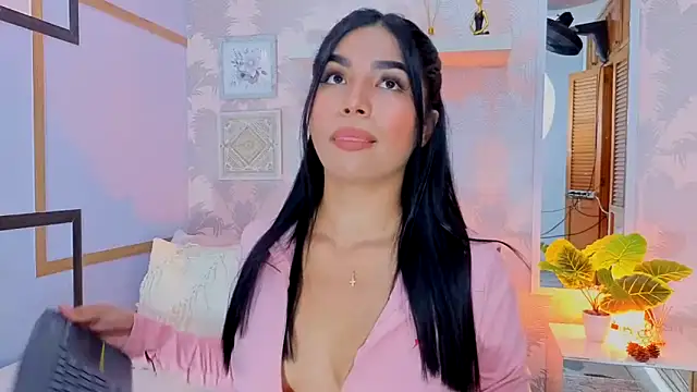 CharlotteGraay online show from 12.18.25