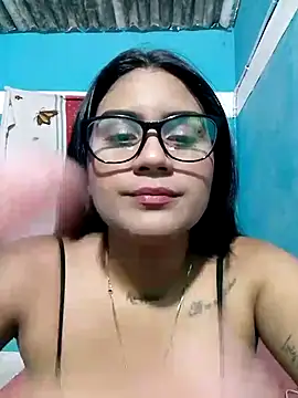 Snapshot of Renata_222 chatting on 01.28.25 Renata 222 online show from 01.28.25
