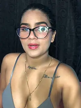 Snapshot of Renata_222 chatting on 02.27.25 Renata 222 online show from 02.27.25