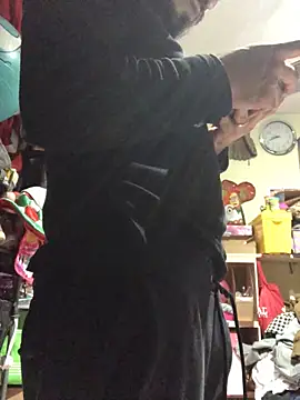 leonardohot1987 online show from 02.04.25