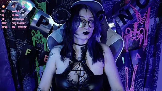 Kimlennox  online show from 03.27.26