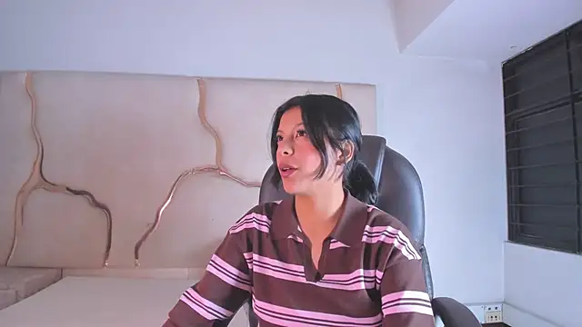 Salmaportman69 online show from 07.09.26