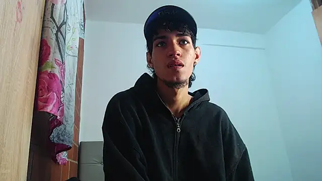 Alejandro bigdick x online show from 02.06.25