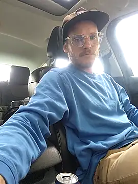 Snapshot of SoxxyNsh chatting on 09.22.25 SoxxyNsh online show from 09.22.25