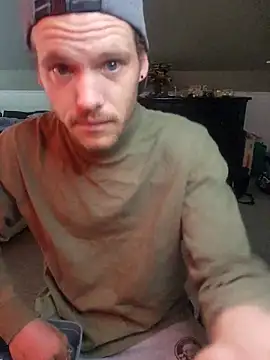 Snapshot of SoxxyNsh chatting on 10.18.25 SoxxyNsh online show from 10.18.25