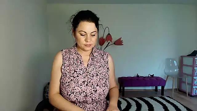 VixenVibesX online show from 06.18.26